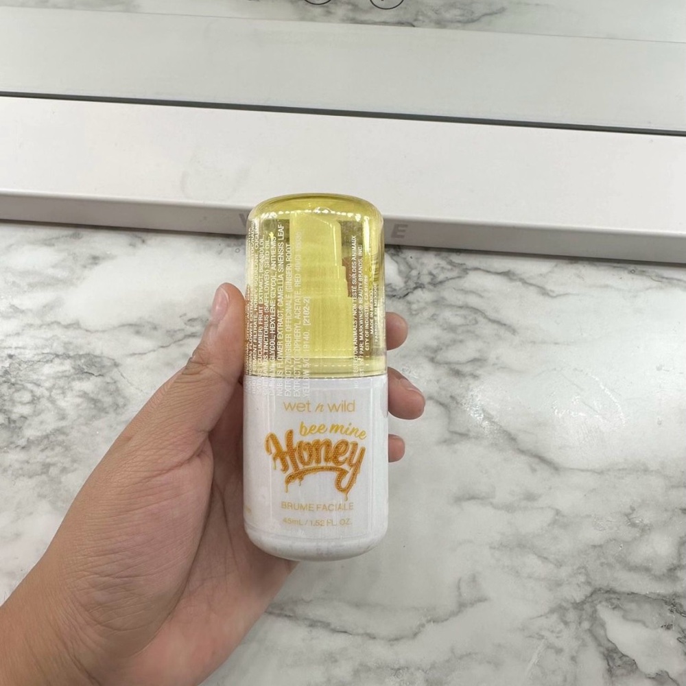 Wet & Wild Bee Mine Honey Face Mist